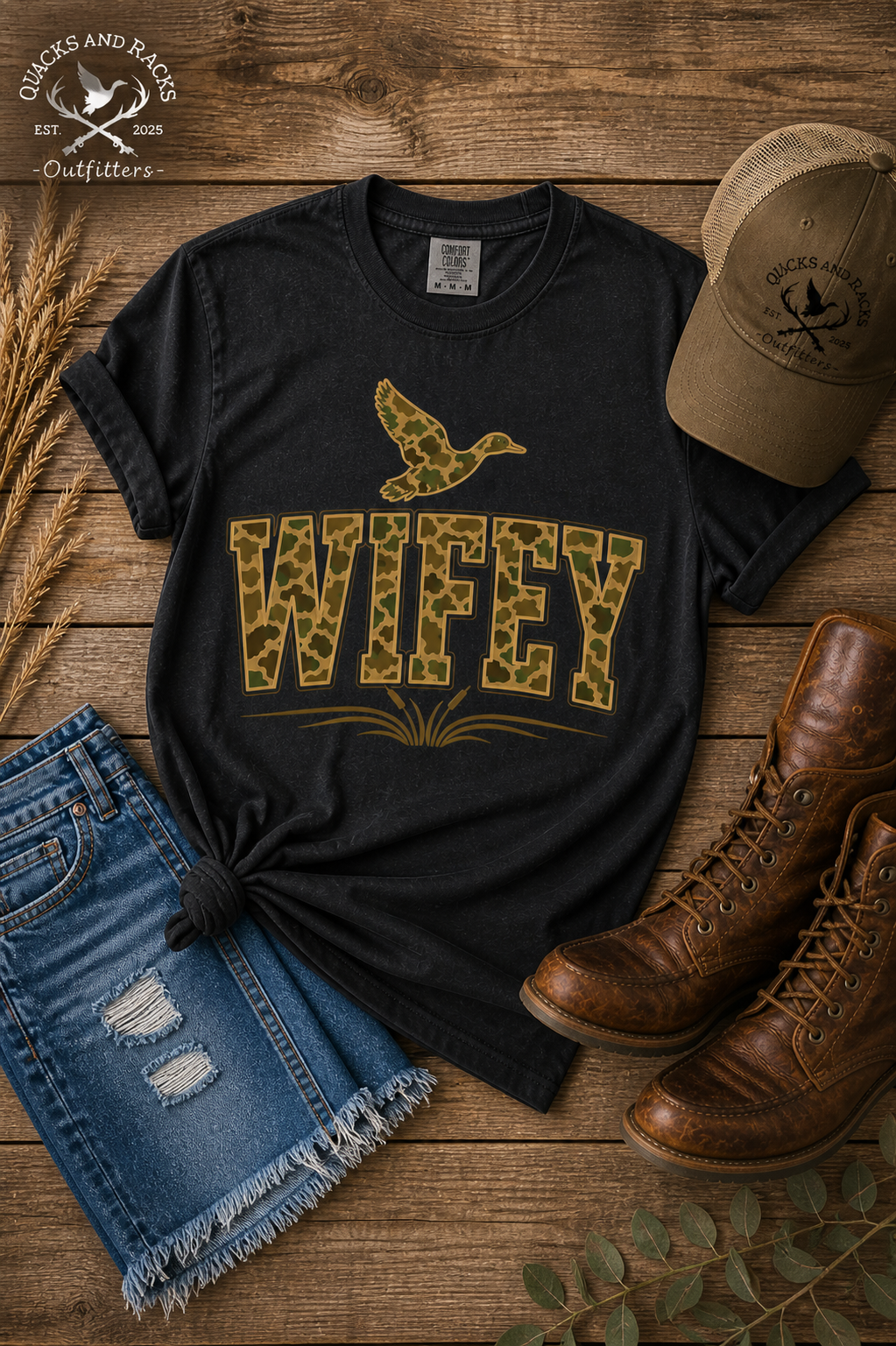 Wifey Duck Camo T-Shirt | Vintage Hunting Wife Tee | Comfort Colors Graphic Shirt